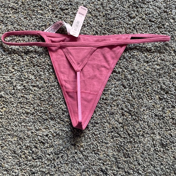 Victoria Secret V-String - Picture 2 of 5